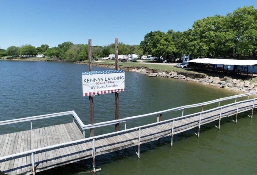 Kenny's Landing is a rare iconic waterfront landmark and legacy - photo 9