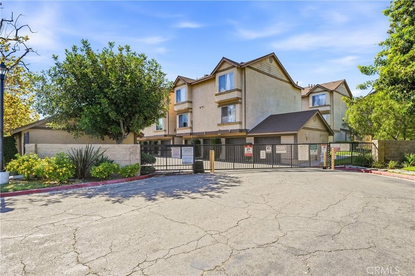 Welcome home! This 2 bedroom 2 bathroom home is exactly what - photo 26