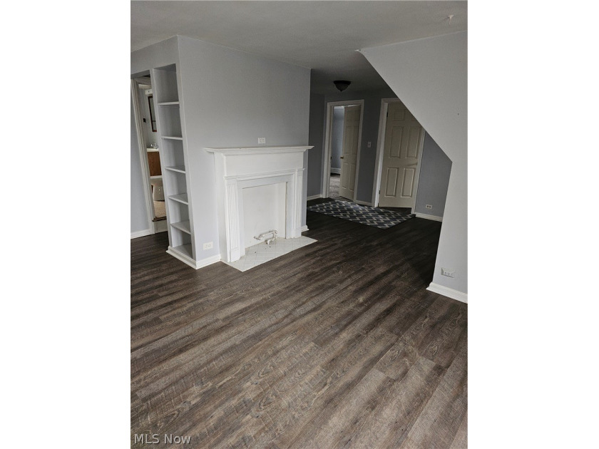 Income producing Triplex to add to your portfolio! Below market - photo 7