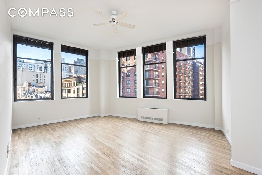 In one of the prime condominium loft buildings in Greenwich - photo 2