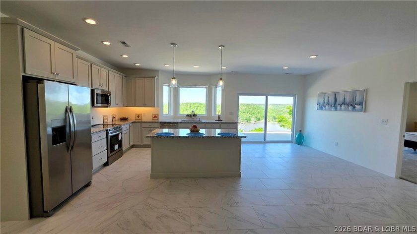 PRICE IMPROVEMENT, SELLER WILL LOOK AT OFFERS! Perched high - photo 3