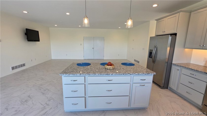 PRICE IMPROVEMENT, SELLER WILL LOOK AT OFFERS! Perched high - photo 10
