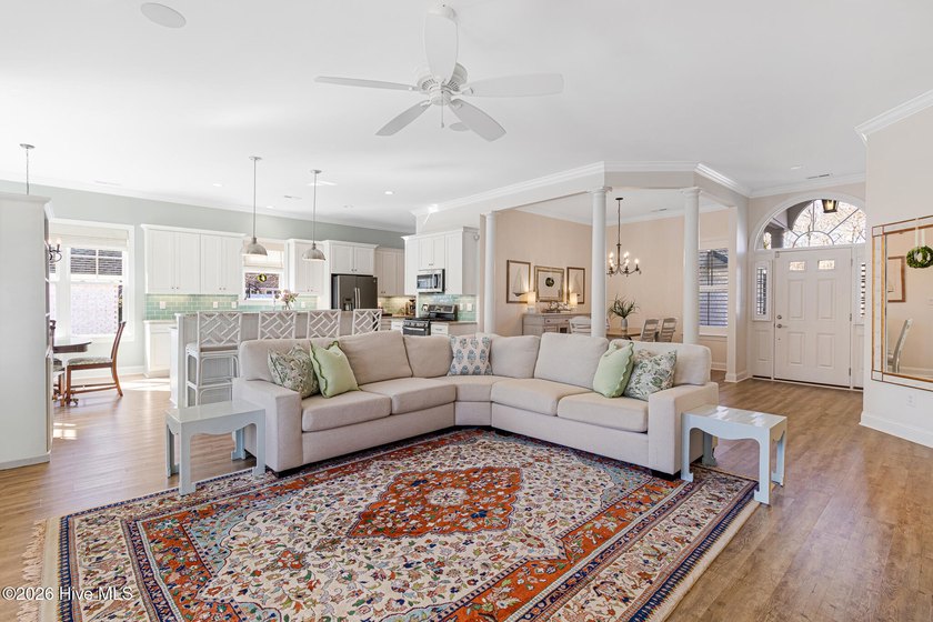 Charming brick home on a spacious lot in Spooners Creek with - photo 3