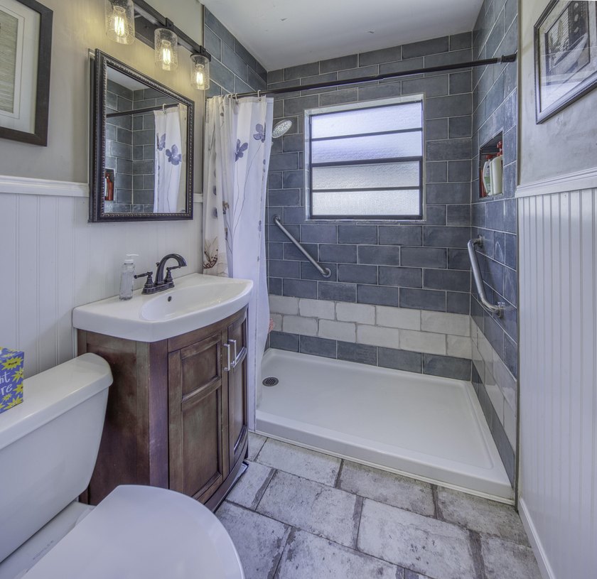 Welcome to your dream home! with No HOA ! This expansive 3Br - photo 17