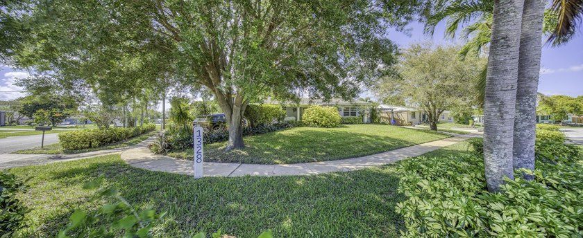 Welcome to your dream home! with No HOA ! This expansive 3Br - photo 26