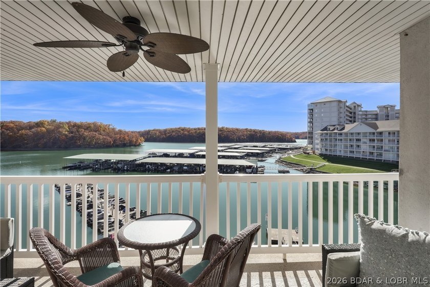 Top-floor, two-story lakefront living in the heart of Osage - photo 4