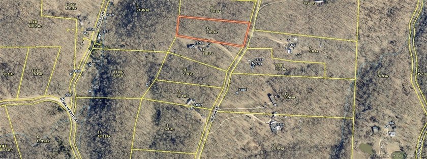 Looking for a private getaway near the lake? This 3-acre - photo 4
