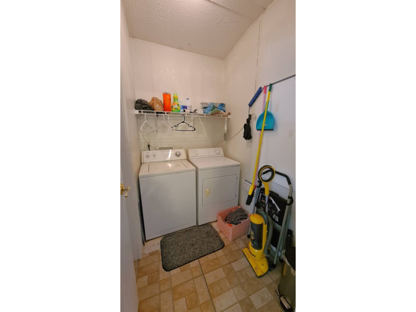 **One of the BIGGEST LOT on property. Priced to sell!!** HUGE - photo 30