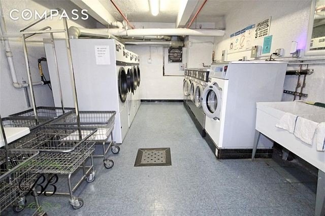 *Sunny and Spacious Corner 1BR in prime Homecrest. This lovely - photo 7