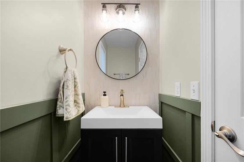 The one you've been waiting for, where luxury updates - photo 14