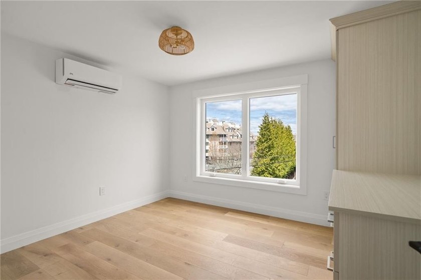 Beautifully transformed from top to bottom, this exceptional - photo 38