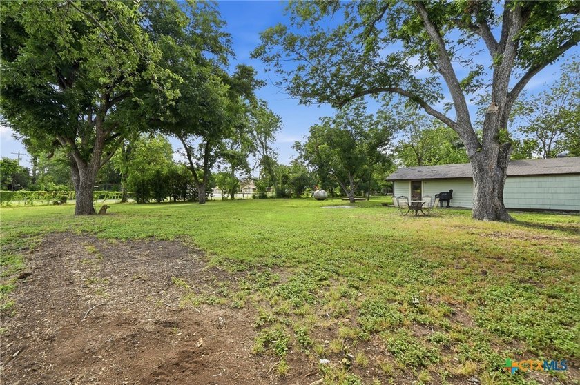 Opportunity knocks in the heart of Martindale! This charming - photo 32