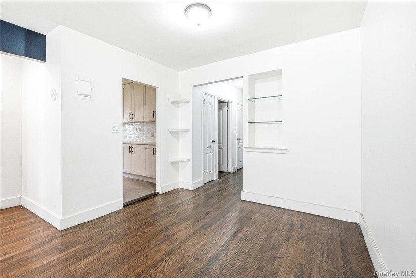 Spacious Living Meets Everyday Convenience at The New Yorker! - photo 11