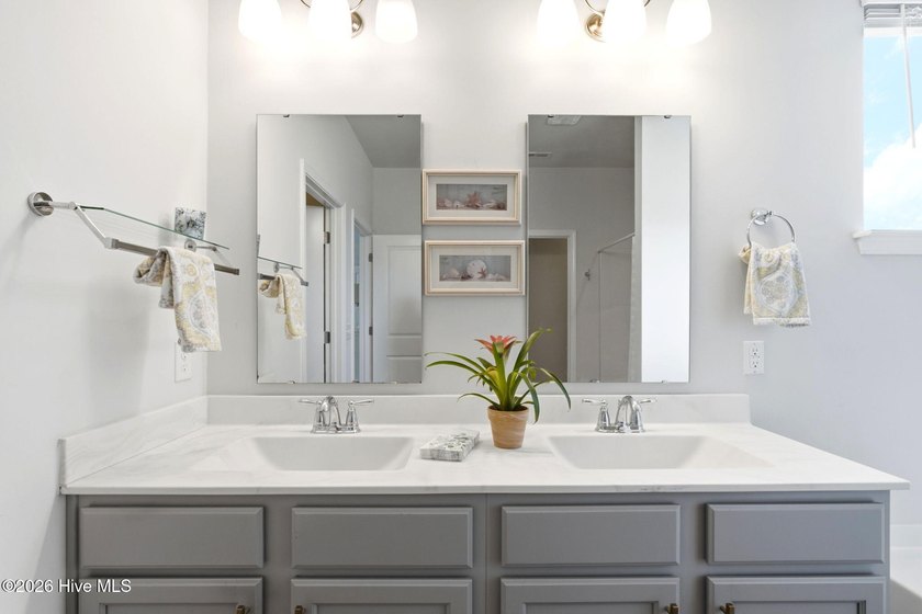 Welcome to 1005 S Fisher King Drive, the former Model Home built - photo 19