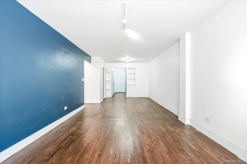 Spacious Living Meets Everyday Convenience at The New Yorker! - photo 22