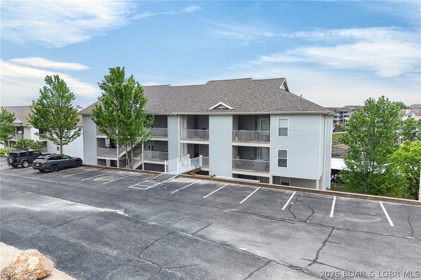 This stunning 2-level condo at Regatta Bay is everything a lake - photo 4