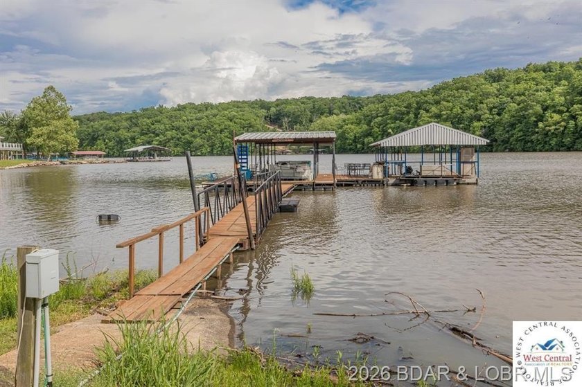 Lake of the Ozarks family oasis ready and available for you and - photo 2