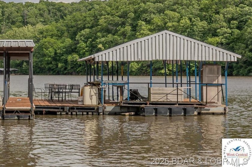 Lake of the Ozarks family oasis ready and available for you and - photo 10