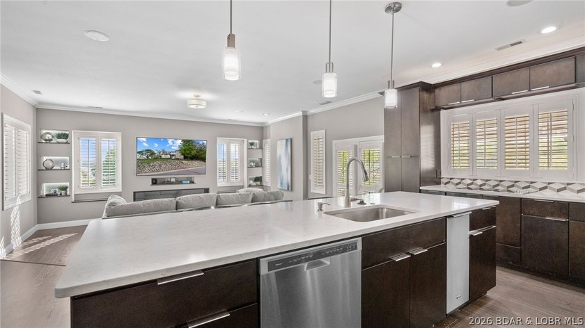 Year round lake views in the highly sought-after Regency Cove - photo 7