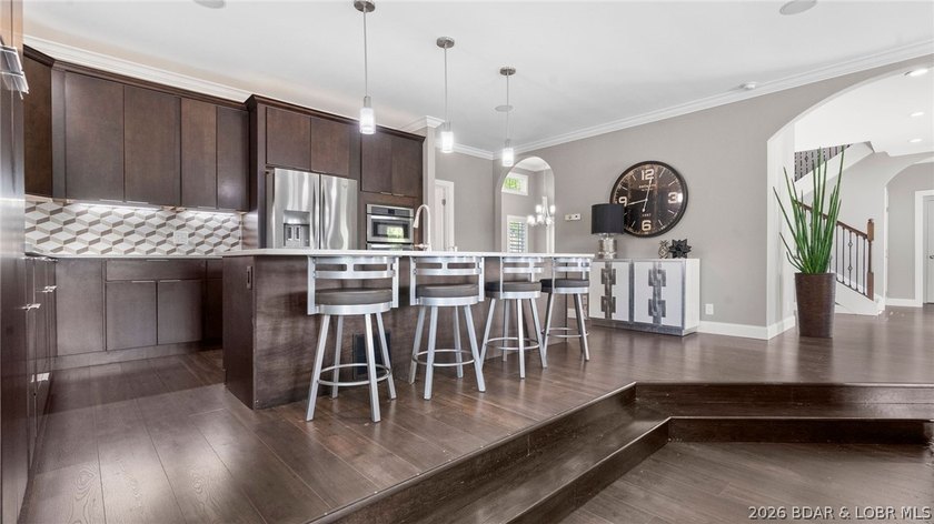 Year round lake views in the highly sought-after Regency Cove - photo 8