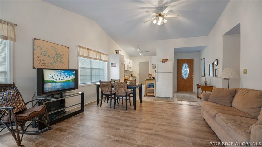 Don't miss this beautiful 3 bedroom, 2 bath waterfront home - photo 4