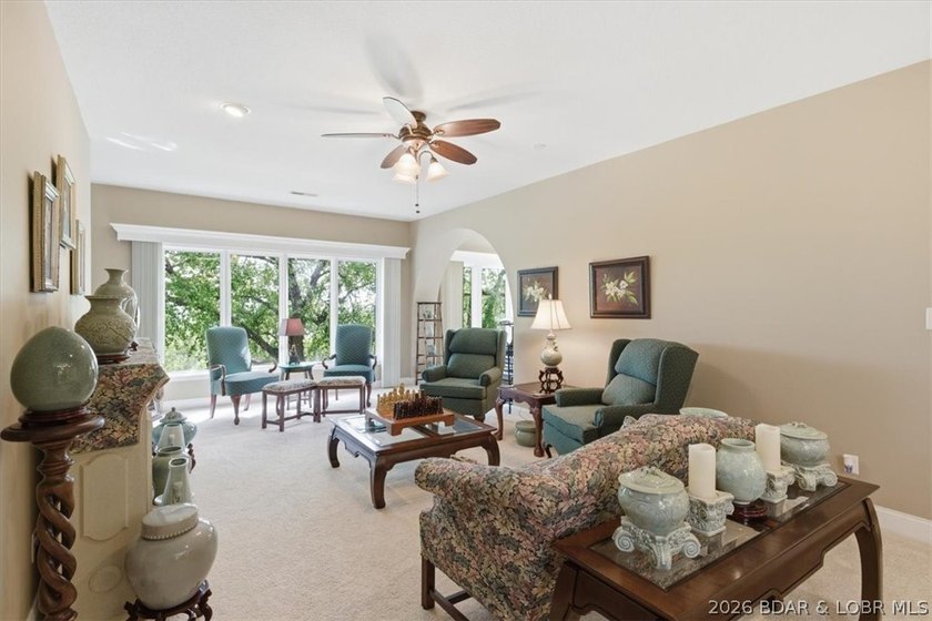 Spacious 2-bedroom, 2-bath condo in Osage Vistas (formerly Four - photo 2
