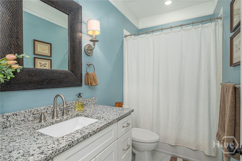 Built in 2016, this custom-designed, move-in-ready 3-bedroom, 2 - photo 33