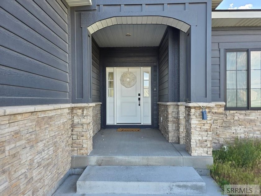 Enjoy the space and quiet of Pinebrook Estates while staying - photo 8