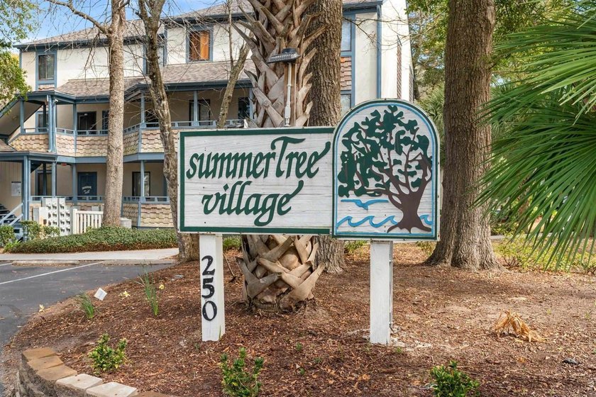 Welcome to Unit D-9 at Summertree Resort, a beautifully updated - photo 2