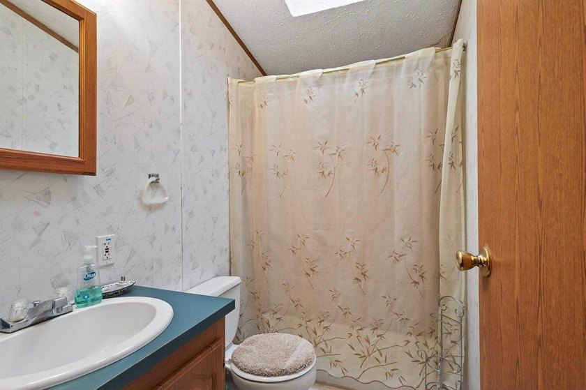 Inviting, private retreat in the Town of Rome - perfect as a - photo 29