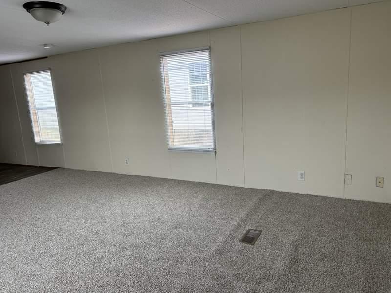 Own your own home in a quiet, well-maintained neighborhood! This - photo 4