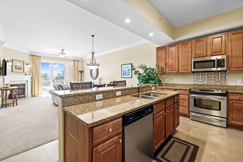 Experience resort living in Blue Mountain Beach in a spacious 1 - photo 6