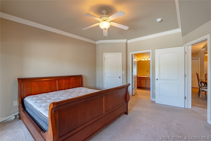 Experience low-maintenance lake living in this well-maintained - photo 8