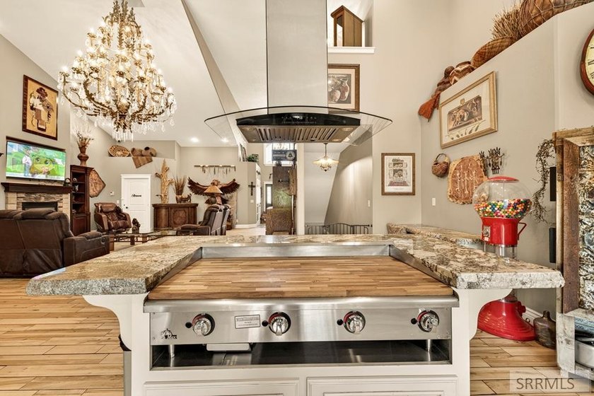 Designed for entertaining and grand scale living, this - photo 7