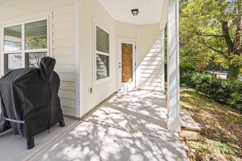 ***Home Sweet Home***This 3BR/2.5BA home has been lovingly - photo 7