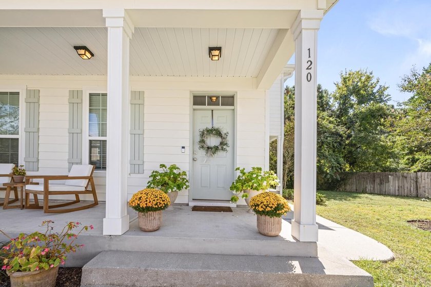 ***Home Sweet Home***This 3BR/2.5BA home has been lovingly - photo 10