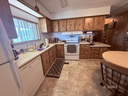 This inviting 1984 manufactured home, set on a permanent - photo 15