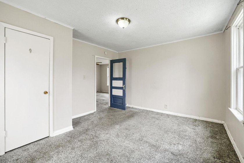 Fantastic investment, flip, or equity-building opportunity at - photo 11
