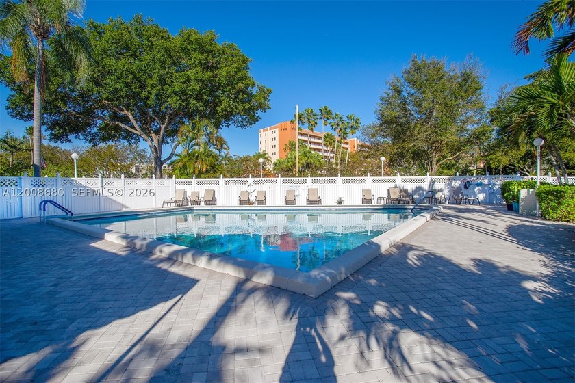 Experience resort-style 55+ living in this fully remodeled - photo 24