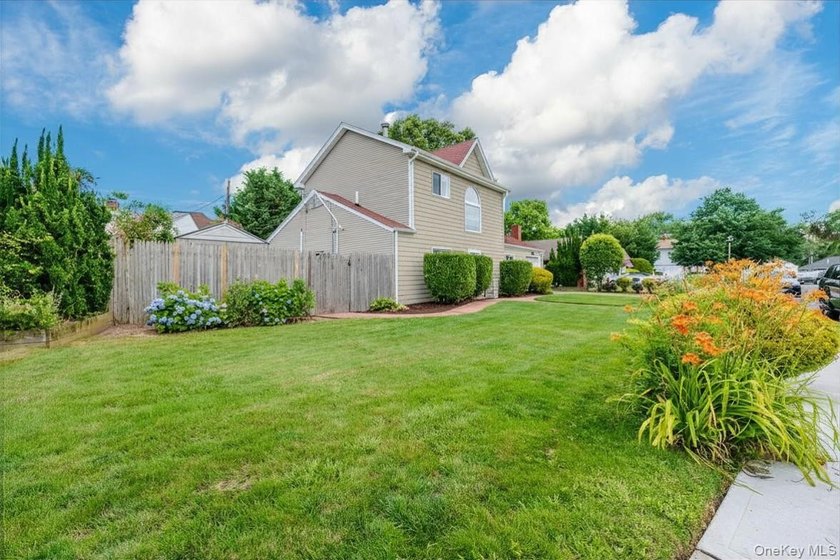 Set on an oversized property on a quiet residential street, this - photo 21