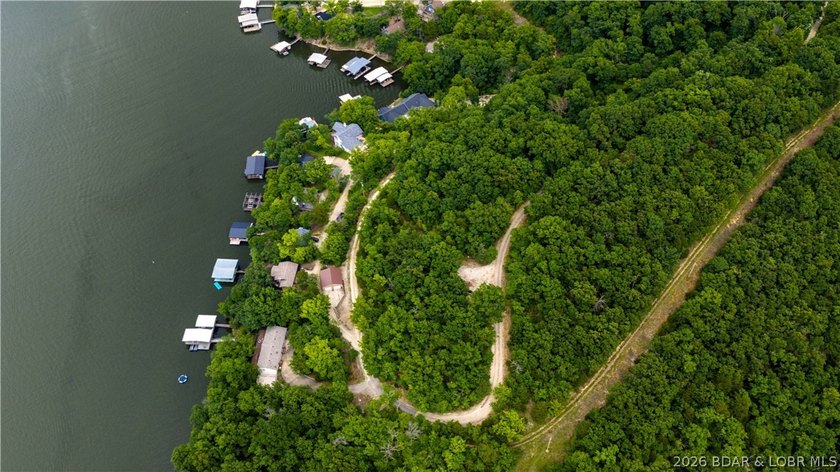 399 Porter Loop in Camdenton offers lakefront living at the 41 - photo 44