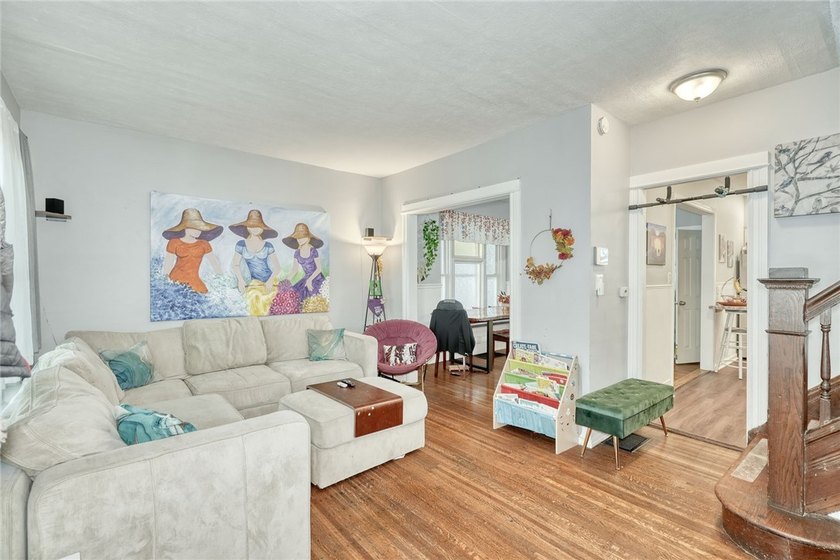 Welcome to 111 Rosewood Terrace! Situated on a quiet - photo 3
