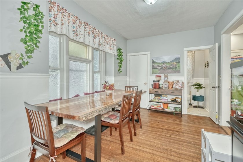 Welcome to 111 Rosewood Terrace! Situated on a quiet - photo 4