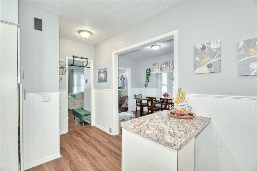Welcome to 111 Rosewood Terrace! Situated on a quiet - photo 8