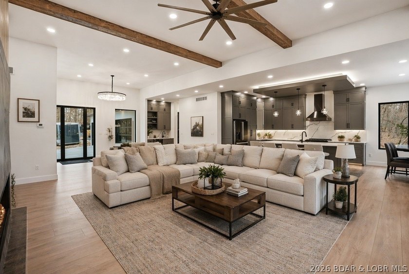 Welcome to your new modern retreat in Porto Cima. This stunning - photo 6