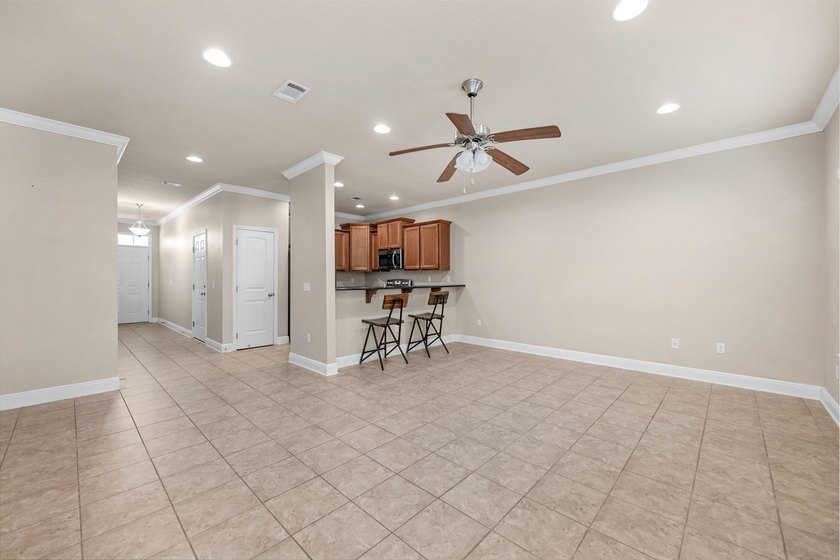 Spacious 3-bedroom, 2.5-bathroom townhome located just minutes - photo 14