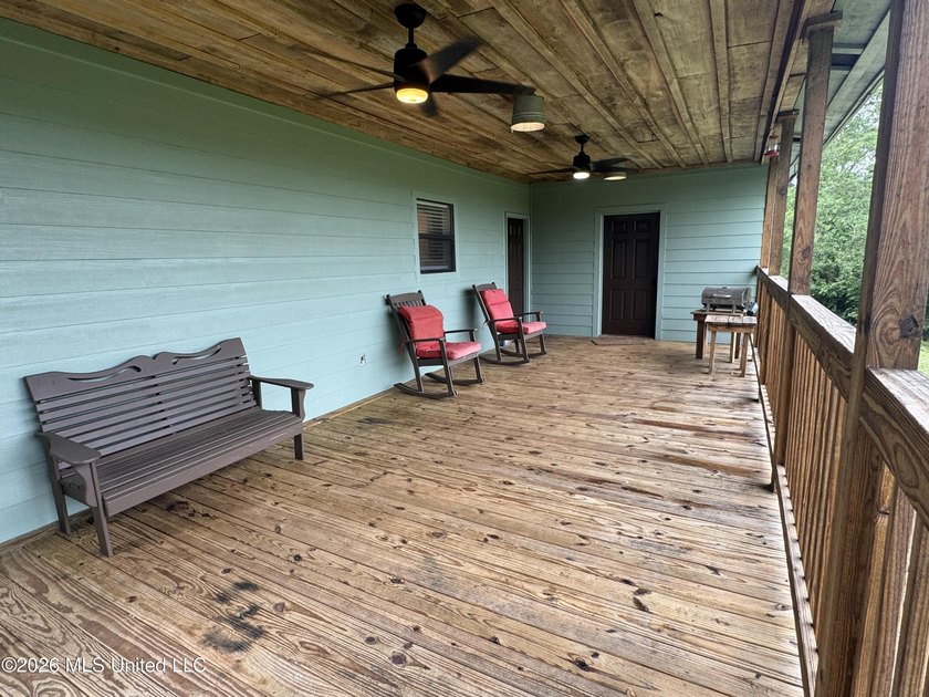 Escape to your own private paradise with stunning retreat set on - photo 15