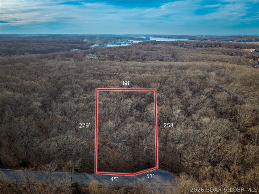 Lot 651 on Fox Run offers an exceptional opportunity to build - photo 3
