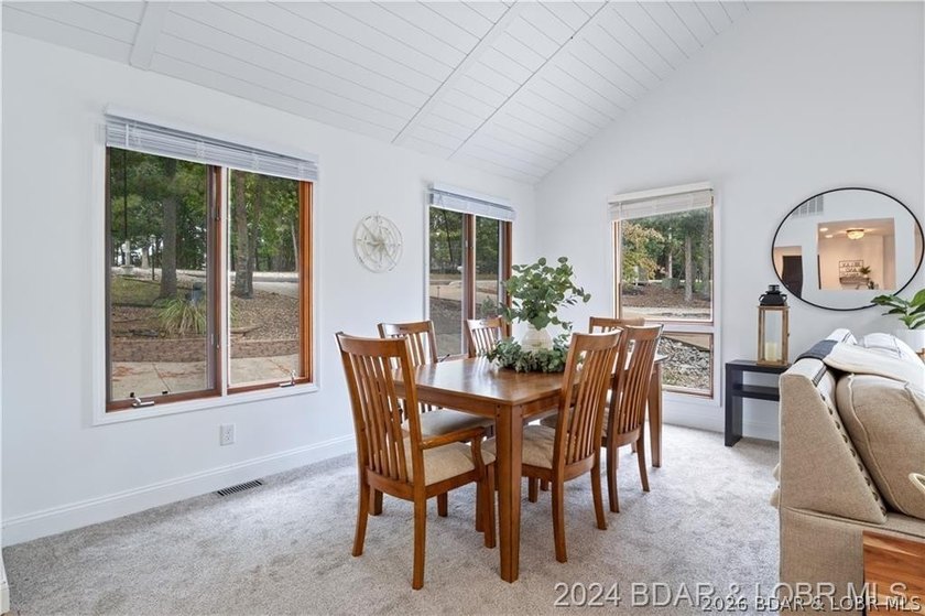 You will love this beautifully remodeled, partially furnished - photo 4