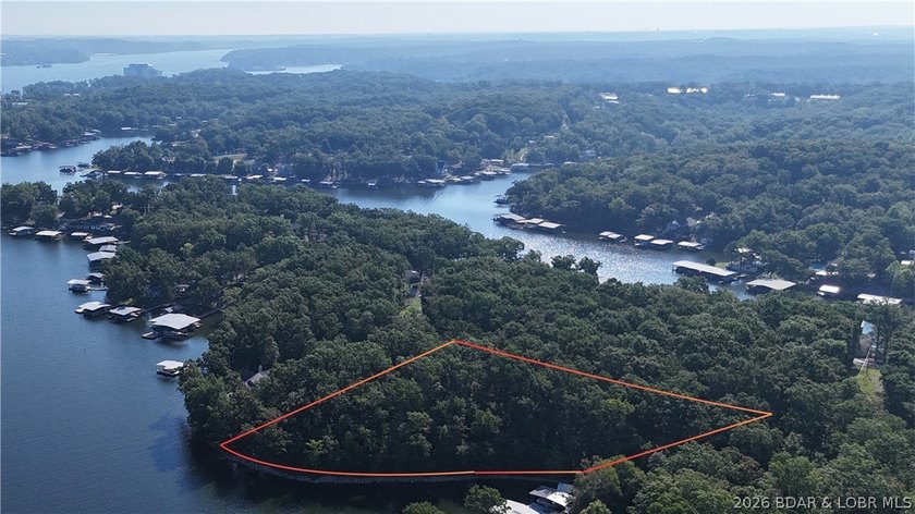 Seize this extraordinary &amp; Rare Lakefront Opportunity with 440 - photo 2